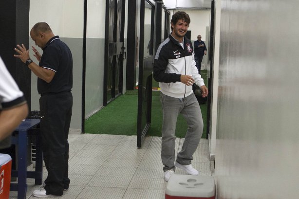 Nos vestiários antes da partida entre Corinthians x Mogi Mirim realizada esta noite no estádio do Pacaembu, jogo válido pela 4ª rodada do Campeonato Paulista de 2013