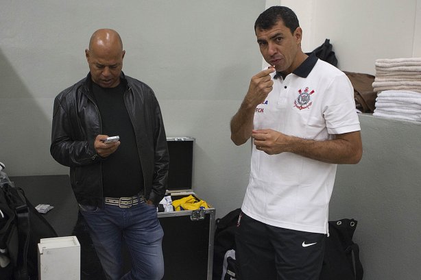Nos vestiários antes da partida entre Corinthians x Mogi Mirim realizada esta noite no estádio do Pacaembu, jogo válido pela 4ª rodada do Campeonato Paulista de 2013