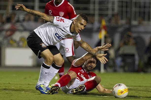 Durante a partida entre Corinthians x Mogi Mirim realizada esta noite no estádio do Pacaembu, jogo válido pela 4ª rodada do Campeonato Paulista de 2013