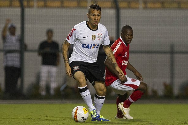 Durante a partida entre Corinthians x Mogi Mirim realizada esta noite no estádio do Pacaembu, jogo válido pela 4ª rodada do Campeonato Paulista de 2013