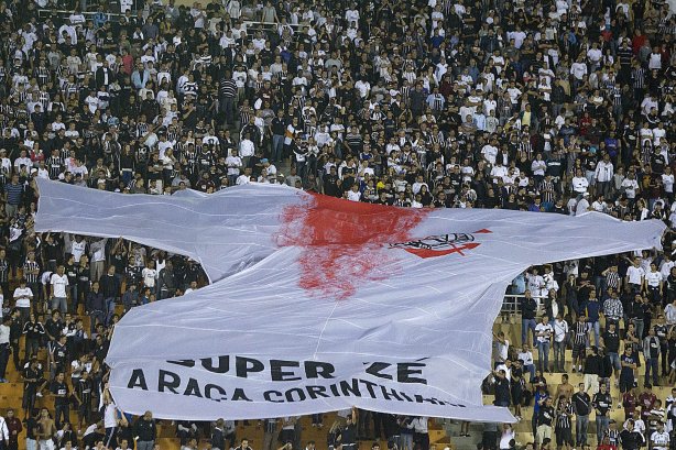 Durante a partida entre Corinthians x Mogi Mirim realizada esta noite no estádio do Pacaembu, jogo válido pela 4ª rodada do Campeonato Paulista de 2013