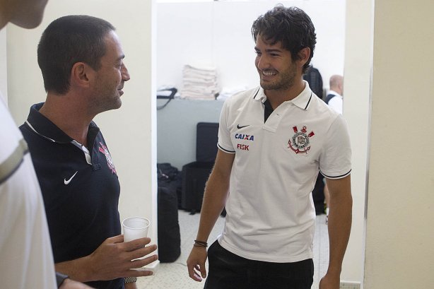 Nos vestiários antes da partida entre Corinthians x Oeste, de Itápolis realizada esta tarde no estádio do Pacaembu, jogo válido pela 5ª rodada do Campeonato Paulista de 2013