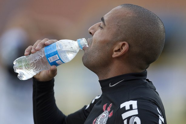 Durante o treino esta tarde no Estadium Felix Capriles, em Cochabamba. O próximo jogo da equipe será quarta-feira, 20/02, contra o San José, na cidade de Oruro/Bolivia, primeiro jogo da fase de classificação da Copa Libertadores de América 2013