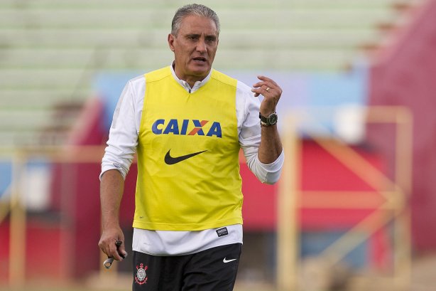 Durante o treino esta tarde no Estadium Felix Capriles, em Cochabamba. O próximo jogo da equipe será quarta-feira, 20/02, contra o San José, na cidade de Oruro/Bolivia, primeiro jogo da fase de classificação da Copa Libertadores de América 2013