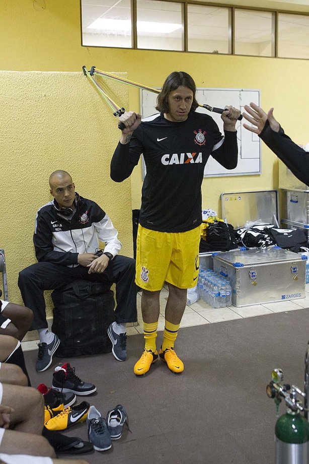 Nos vestiários antes da partida entre San José/Oruro/Bolivia x Corinthians/Brasil realizada esta noite no estádio Jesus Bermudez, na cidade de Oruro/Bolivia, primeiro jogo da fase de classificação da Copa Libertadores de América 2013