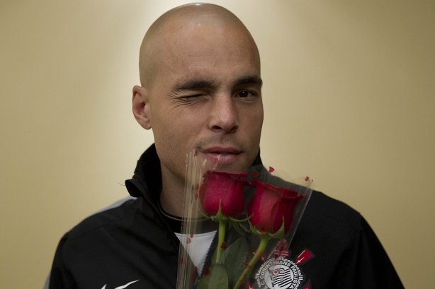 Jogadores preparam homenagem ao Dia Internacional da Mulher, após o treino desta tarde no estádio Caliente, na cidade de Tijuana/México. O próximo jogo da equipe será amanhã, quarta-feira, 06/03, contra o Tijuana, no estádio Caliente, válido pela 3ª rodada da Copa Libertadores 2013. Tijuana - México - 05/03/2013