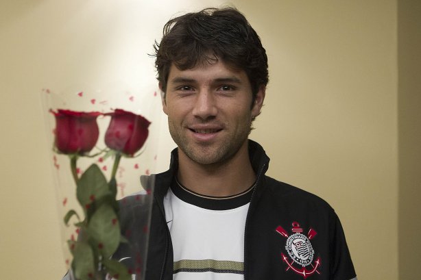 Jogadores preparam homenagem ao Dia Internacional da Mulher, após o treino desta tarde no estádio Caliente, na cidade de Tijuana/México. O próximo jogo da equipe será amanhã, quarta-feira, 06/03, contra o Tijuana, no estádio Caliente, válido pela 3ª rodada da Copa Libertadores 2013. Tijuana - México - 05/03/2013