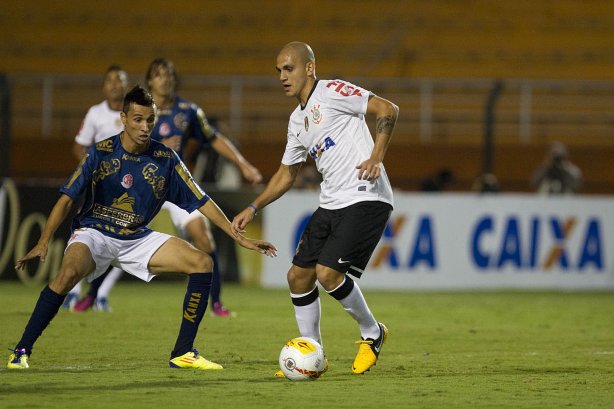 Durante a partida entre Corinthians x Penapolense realizada esta noite no estádio do Pacaembu, jogo válido pela 15ª rodada do Campeonato Paulista de 2013