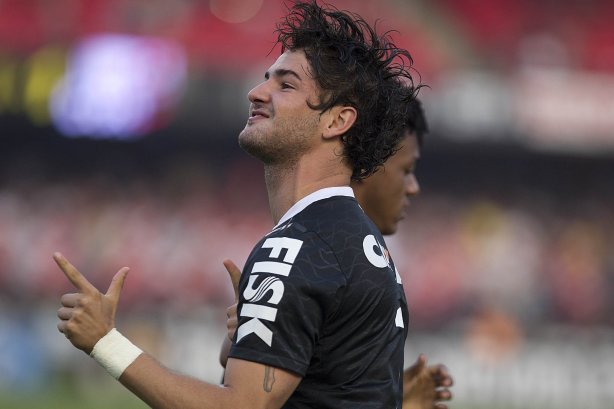 Durante a partida entre São Paulo x Corinthians realizada esta tarde no estádio do Morumbi, jogo válido pela 16ª rodada do Campeonato Paulista de 2013