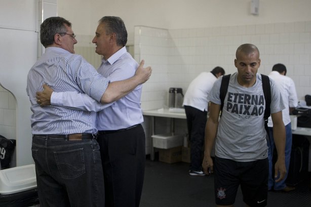 Nos vestiários antes da partida entre São Paulo x Corinthians realizada esta tarde no estádio do Morumbi, jogo válido pela 16ª rodada do Campeonato Paulista de 2013