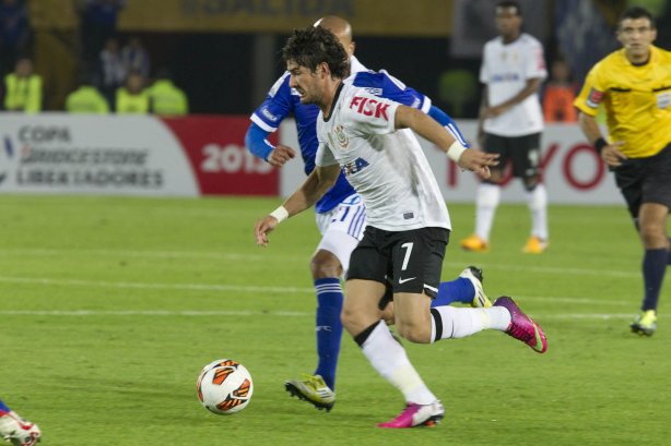 Durante a partida entre Millonarios/Colômbia x Corinthians/Brasil, realizada esta noite no estádio El Campín, em Bogota, jogo da volta da fase de classificação da Copa Libertadores de América 2013
