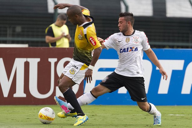 Durante a partida entre Corinthians x São Bernardo realizada esta tarde no estádio do Pacaembu, jogo válido pela 17ª rodada do Campeonato Paulista de 2013