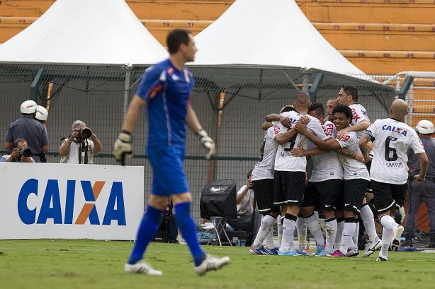 Durante a partida entre Corinthians x São Bernardo realizada esta tarde no estádio do Pacaembu, jogo válido pela 17ª rodada do Campeonato Paulista de 2013
