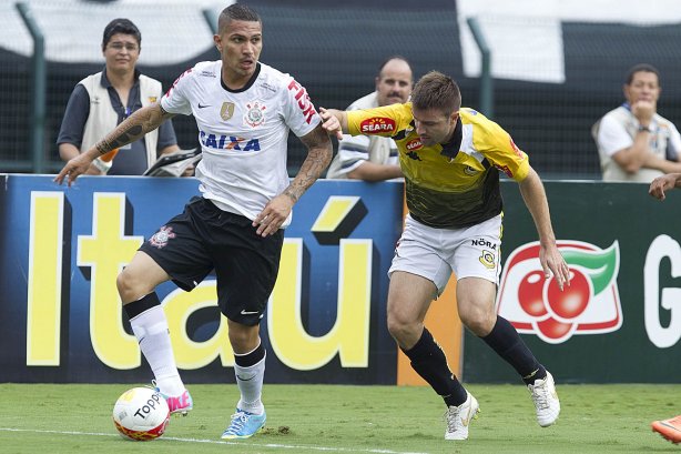 Durante a partida entre Corinthians x São Bernardo realizada esta tarde no estádio do Pacaembu, jogo válido pela 17ª rodada do Campeonato Paulista de 2013