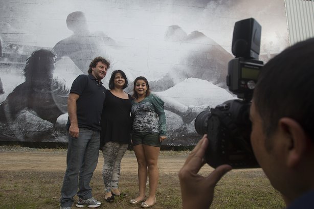 Tupanzinho, na inauguraçnao do painel que retrata seu gol em 1990, primeiro Campeonato Brasileiro do Corinthians, durante o treino desta tarde no CT Joaquim Grava, no Parque Ecológico do Tiete. O próximo jogo da equipe será quarta-feira, dia 10/04, contra o San José, da Bolivia, no Pacaembu, jogo da volta válido pela fase de classificação da Copa Libertadores da América 2013