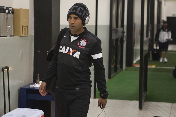 Nos vestiários antes da partida entre Corinthians/Brasil x San José/Bolivia, realizada esta noite no estádio do Pacaembu, jogo da volta da fase de classificação da Copa Libertadores de América 2013
