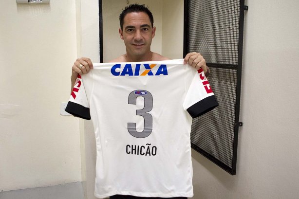 Nos vestiários antes da partida entre Corinthians/Brasil x San José/Bolivia, realizada esta noite no estádio do Pacaembu, jogo da volta da fase de classificação da Copa Libertadores de América 2013