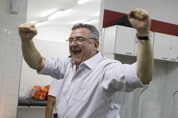Durante a partida entre São Paulo x Corinthians realizada esta tarde no estádio do Morumbi, jogo válido pelas semifinais do Campeonato Paulista de 2013