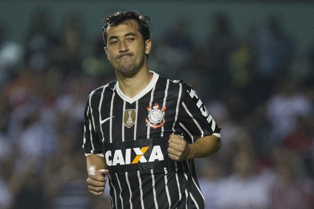 Durante a partida entre São Paulo x Corinthians realizada esta tarde no estádio do Morumbi, jogo válido pelas semifinais do Campeonato Paulista de 2013