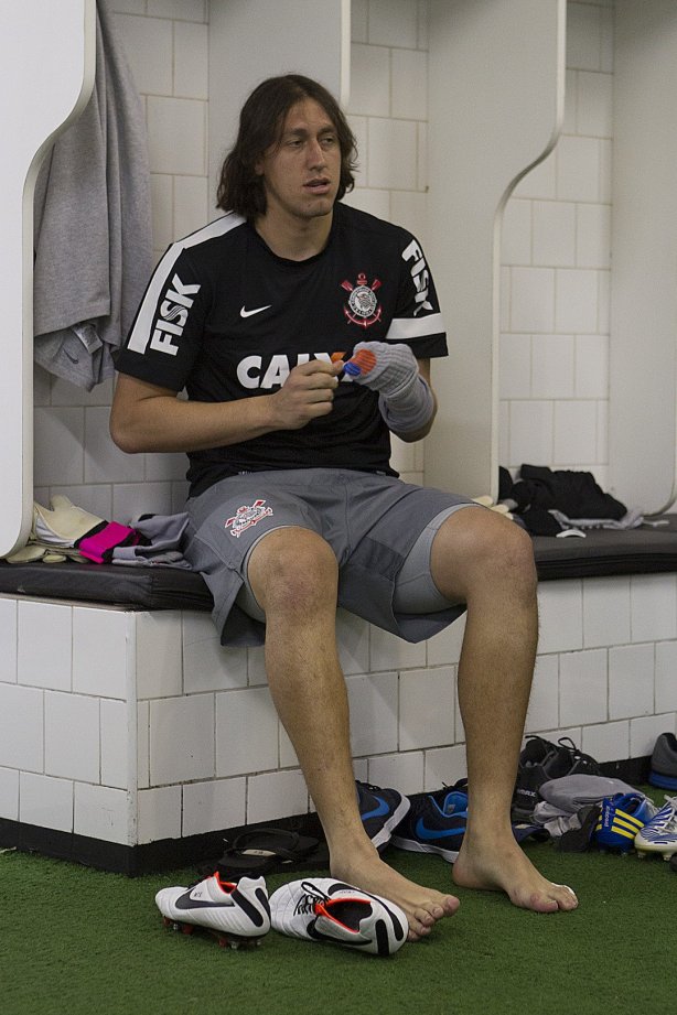 Nos vestiários antes da partida entre São Paulo x Corinthians realizada esta tarde no estádio do Morumbi, jogo válido pelas semifinais do Campeonato Paulista de 2013