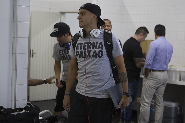 Nos vestiários antes da partida entre São Paulo x Corinthians realizada esta tarde no estádio do Morumbi, jogo válido pelas semifinais do Campeonato Paulista de 2013