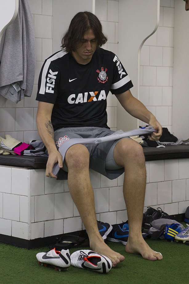 Nos vestiários antes da partida entre São Paulo x Corinthians realizada esta tarde no estádio do Morumbi, jogo válido pelas semifinais do Campeonato Paulista de 2013