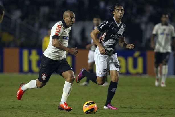 Durante a partida entre Corinthians x Ponte Preta/Campinas, realizada esta noite no estádio do Pacaembu, 3ª rodada do Campeonato Brasileiro de 2013