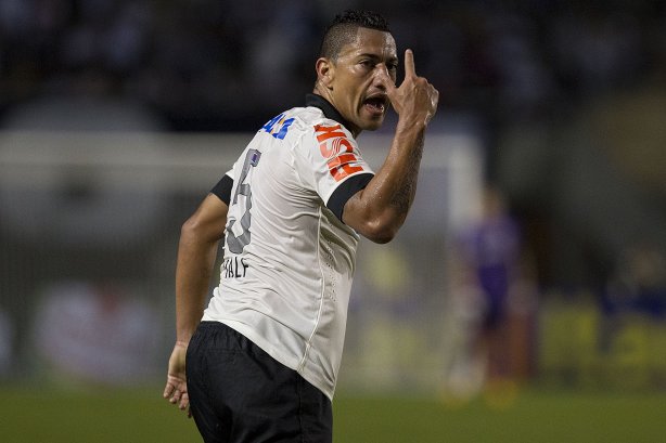 Durante a partida entre Corinthians x Ponte Preta/Campinas, realizada esta noite no estádio do Pacaembu, 3ª rodada do Campeonato Brasileiro de 2013