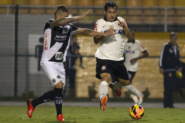 Durante a partida entre Corinthians x Ponte Preta/Campinas, realizada esta noite no estádio do Pacaembu, 3ª rodada do Campeonato Brasileiro de 2013