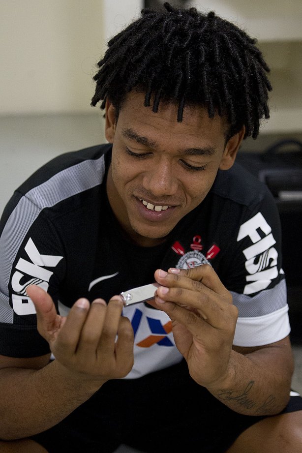 Nos vestiários antes da partida entre Corinthians x Ponte Preta/Campinas, realizada esta noite no estádio do Pacaembu, 3ª rodada do Campeonato Brasileiro de 2013