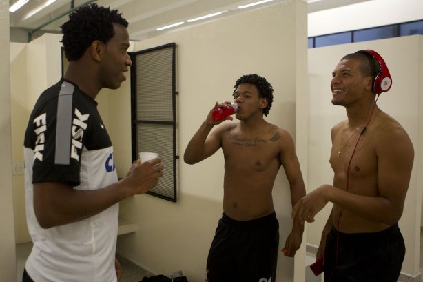 Nos vestiários antes da partida entre Corinthians x Portuguesa, realizada esta noite no estádio do Pacaembu, válida pela 5ª rodada do Campeonato Brasileiro de 2013