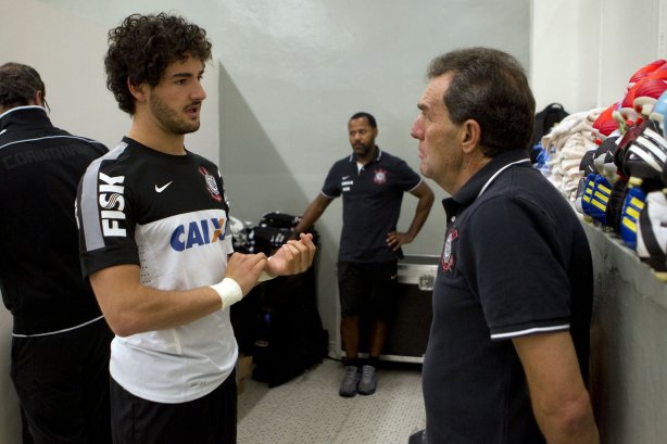 Nos vestiários antes da partida entre Corinthians x Portuguesa, realizada esta noite no estádio do Pacaembu, válida pela 5ª rodada do Campeonato Brasileiro de 2013