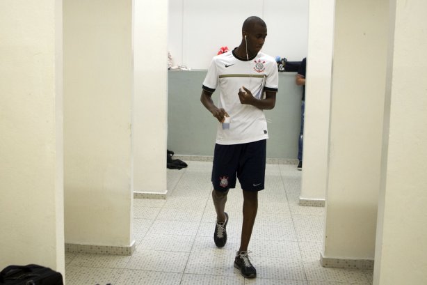 Nos vestiários antes da partida entre Corinthians x Portuguesa, realizada esta noite no estádio do Pacaembu, válida pela 5ª rodada do Campeonato Brasileiro de 2013