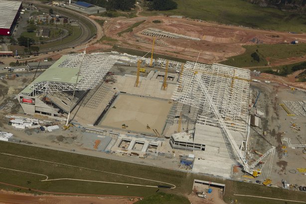 Durante o treino desta tarde no CT Joaquim Grava, no Parque Ecológico do Tiete. O próximo jogo da equipe será amanhã, sábado, dia 08/06, contra a Portuguesa, no Pacaembu, jogo válido pela 5ª rodada do Campeonato Brasileiro de 2013