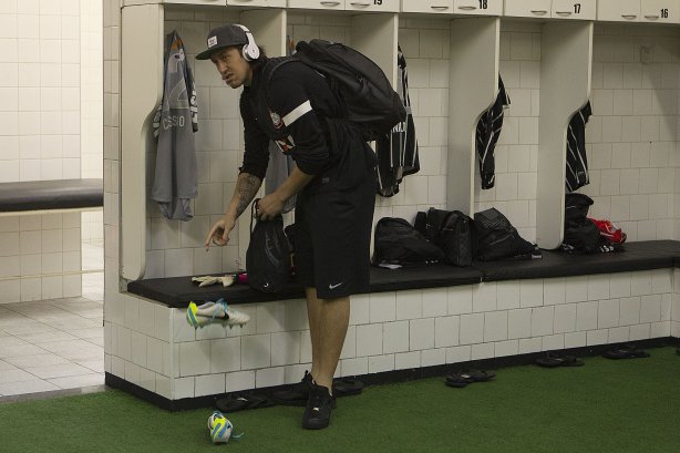 Nos vestiários antes da partida entre São Paulo x Corinthians, realizada esta noite no estádio do Morumbi, jogo de ida da Recopa 2013
