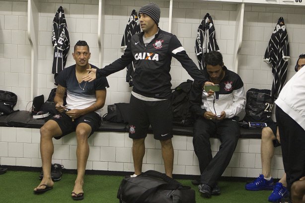 Nos vestiários antes da partida entre São Paulo x Corinthians, realizada esta noite no estádio do Morumbi, jogo de ida da Recopa 2013