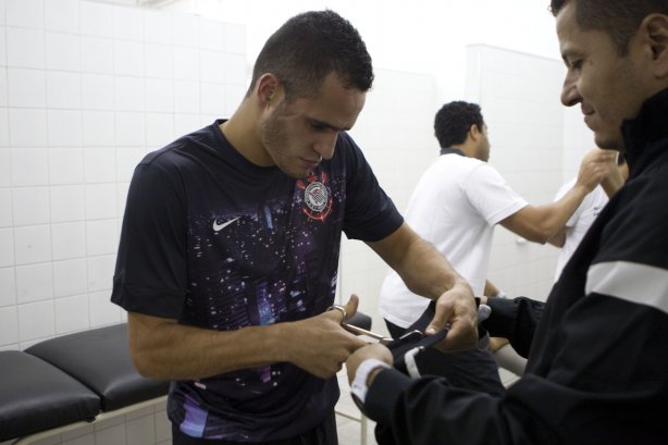 Nos vestiários antes da partida entre São Paulo x Corinthians, realizada esta noite no estádio do Morumbi, jogo de ida da Recopa 2013