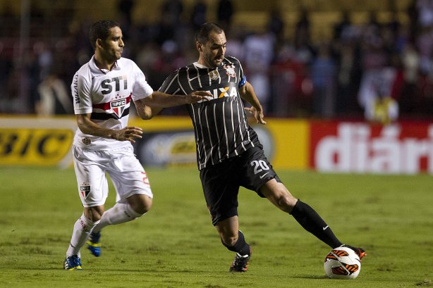 Durante a partida entre São Paulo x Corinthians, realizada esta noite no estádio do Morumbi, jogo de ida da Recopa 2013