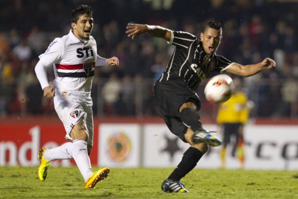 Durante a partida entre São Paulo x Corinthians, realizada esta noite no estádio do Morumbi, jogo de ida da Recopa 2013