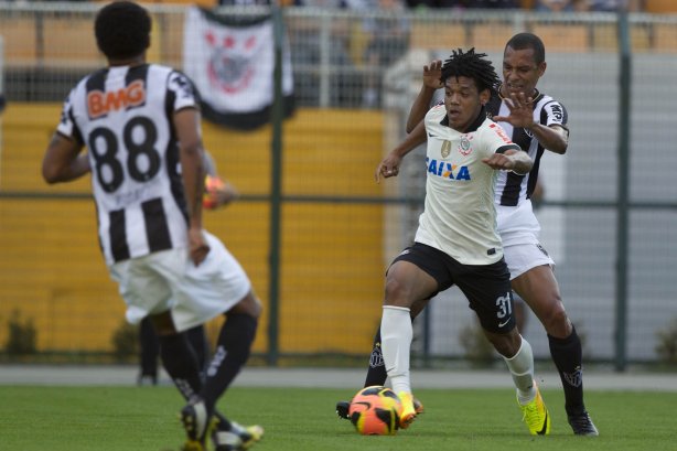 Durante a partida entre Corinthians x Atlético-MG, realizada esta tarde no estádio do Pacaembu, jogo válido pela 7ª rodada do Campeonato Brasileiro 2013