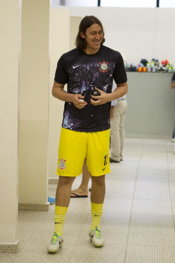 Nos vestiários antes da partida entre Corinthians x Atlético-MG, realizada esta tarde no estádio do Pacaembu, jogo válido pela 7ª rodada do Campeonato Brasileiro 2013