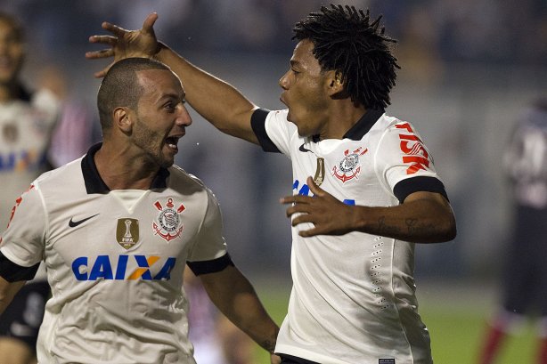 Durante a partida entre Corinthians x São Paulo, realizada esta noite no estádio do Pacaembu, jogo da volta, decisão da Recopa 2013