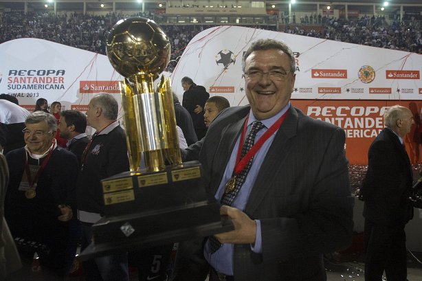 Durante a partida entre Corinthians x São Paulo, realizada esta noite no estádio do Pacaembu, jogo da volta, decisão da Recopa 2013