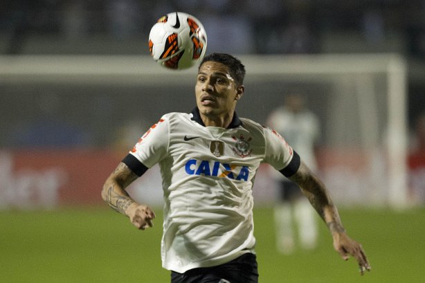 Durante a partida entre Corinthians x São Paulo, realizada esta noite no estádio do Pacaembu, jogo da volta, decisão da Recopa 2013