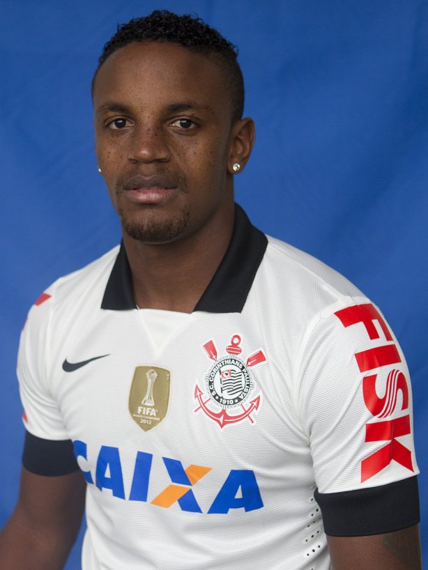 Durante o treino desta tarde no CT Joaquim Grava, no Parque Ecológico do Tiete. O próximo jogo da equipe será domingo, dia 21/07, no estádio Durival de Britto, em Curitiba, contra o Atlético Paranaense, pela 8ª rodada do Campeonato Brasileiro de 2013