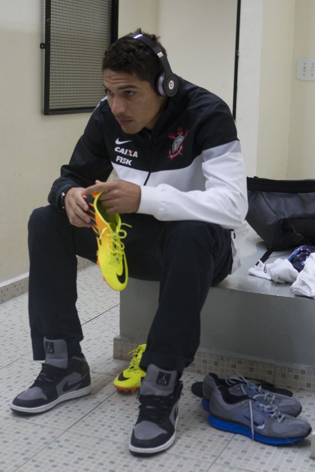 Nos vestiários antes da partida entre Corinthians x São Paulo, realizada esta tarde no estádio do Pacaembu, válida pela 9ª rodada do Campeonato Brasileiro de 2013