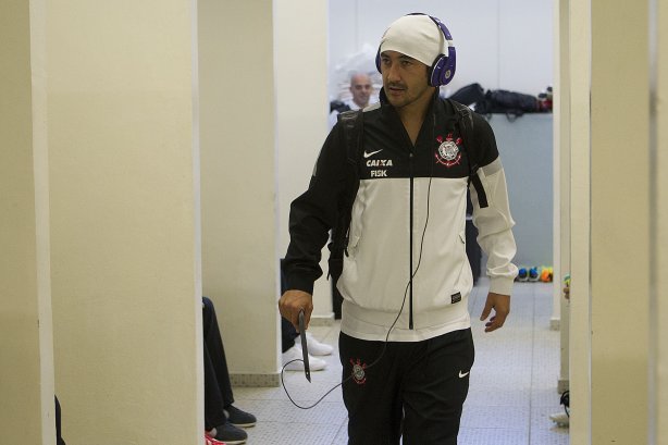 Nos vestiários antes da partida entre Corinthians x São Paulo, realizada esta tarde no estádio do Pacaembu, válida pela 9ª rodada do Campeonato Brasileiro de 2013