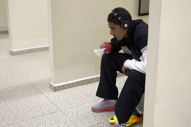 Nos vestiários antes da partida entre Corinthians x Grêmio, realizada esta noite no estádio do Pacaembu, válida pela 10ª rodada do Campeonato Brasileiro de 2013