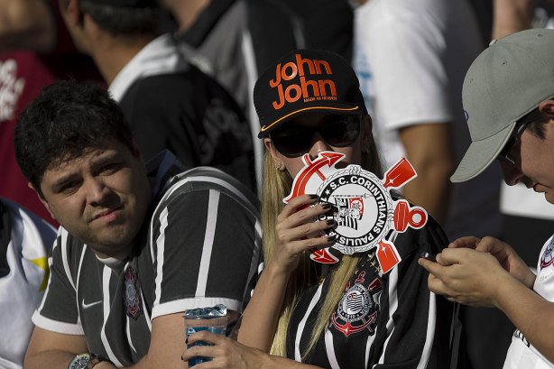 Durante a partida entre Criciuma/SC x Corinthians, realizada esta tarde no estádio Heriberto Hulse, válida pela 11ª rodada do Campeonato Brasileiro de 2013