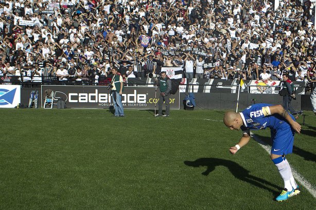 Durante a partida entre Criciuma/SC x Corinthians, realizada esta tarde no estádio Heriberto Hulse, válida pela 11ª rodada do Campeonato Brasileiro de 2013